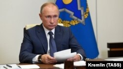 Владимир Путин, раиси ҷумҳури Русия. 2-юми декабри 2020