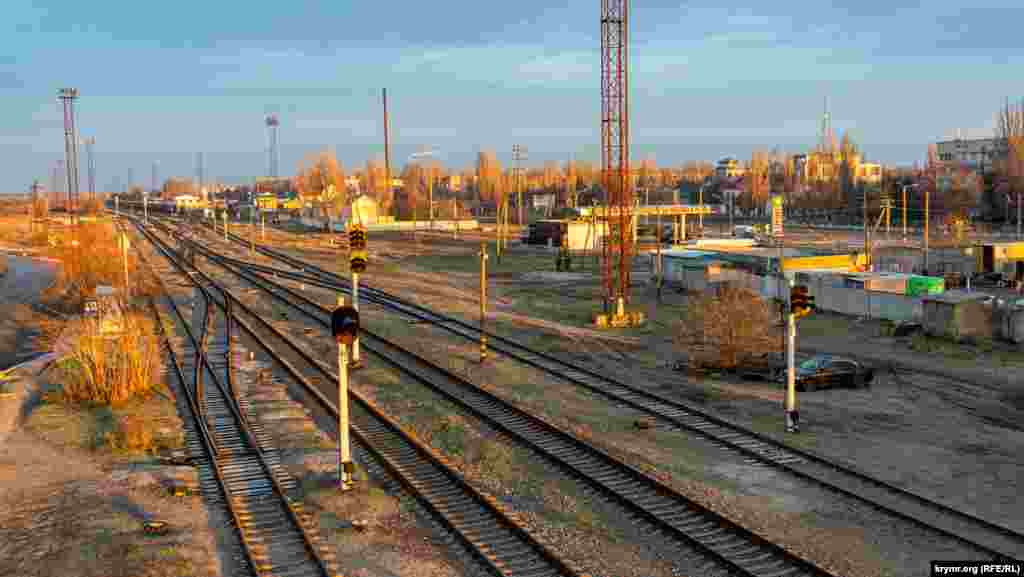 Озаренное утренним светом противоположное направление &ndash; на Армянск