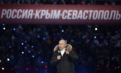 Владимир Путин на концерте в честь очередной годовщины "присоединения" Крыма