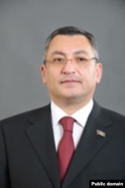 Rövşən Rzayev