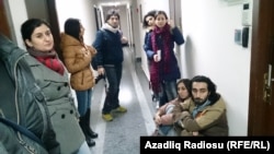 AzadlıqRadiosunun əməkdaşları ofisdən çıxarılıb