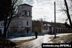 Лядоўня (зьлева), дзе раней захоўвалі прадукты