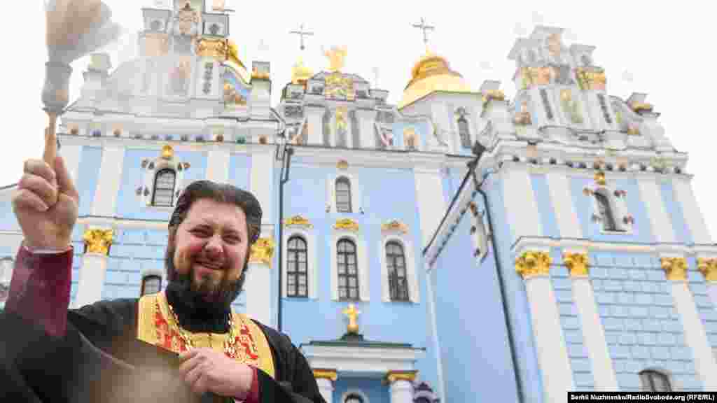 В Пасху среди православных христиан принято говорить: &laquo;Христос Воскресе! Воистину Воскресе!&raquo;